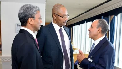 وزير الخارجية يبحث مع رئيس سيشل تعزيز التعاون بمناسبة 50 عامًا على العلاقات