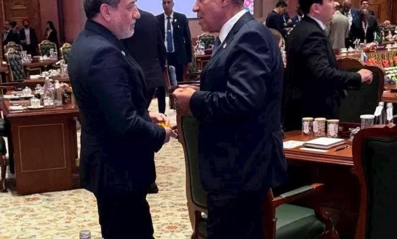 وزير الخارجية يجتمع بنظيريه الروسي والإيراني لمناقشة تطورات المنطقة