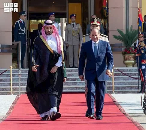ولي العهد السعودي يوجه برقية شكر للرئيس السيسي بعد مغادرته مصر