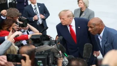 أسطورة الملاكمة على منصة ترامب: "لا أرغب في مواجهته!" 2 أسطورة الملاكمة على منصة ترامب: "لا أرغب في مواجهته!"