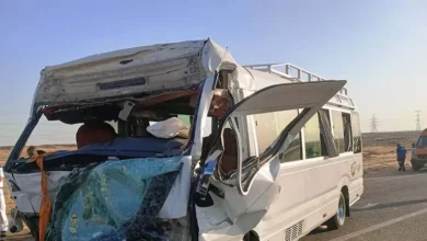 إصابة 8 أشخاص في حادث انقلاب ميكروباص بالتجمع