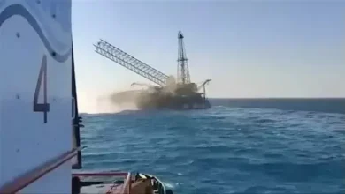 اصطدام سفينة سياحية تحمل 3300 شخص بسفينتين للحاويات في ألمانيا