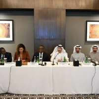 الإمارات وبنين تتعاونان لتعزيز الشراكات التجارية والاستثمارية