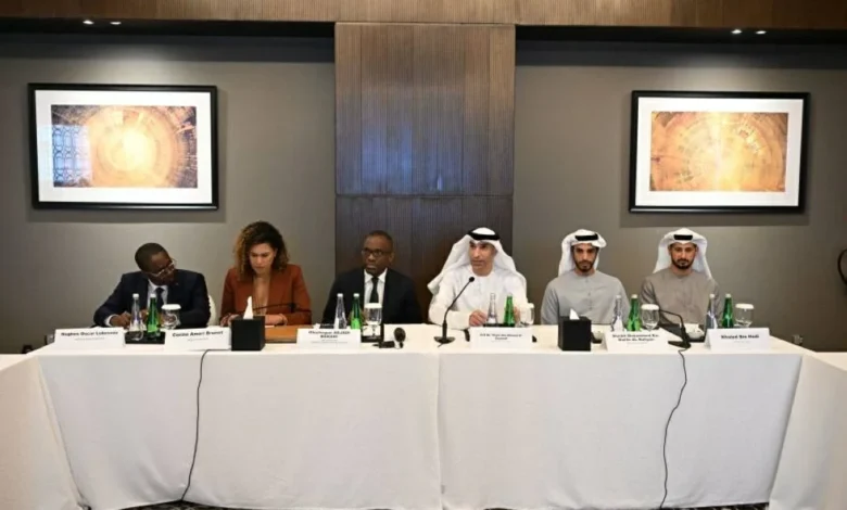 الإمارات وبنين تتعاونان لتعزيز الشراكات التجارية والاستثمارية