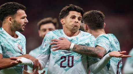 البرتغال تتخطى أزمة رونالدو وتحقق انتصاراً كبيراً على الدنمارك برباعية في عقر دارها