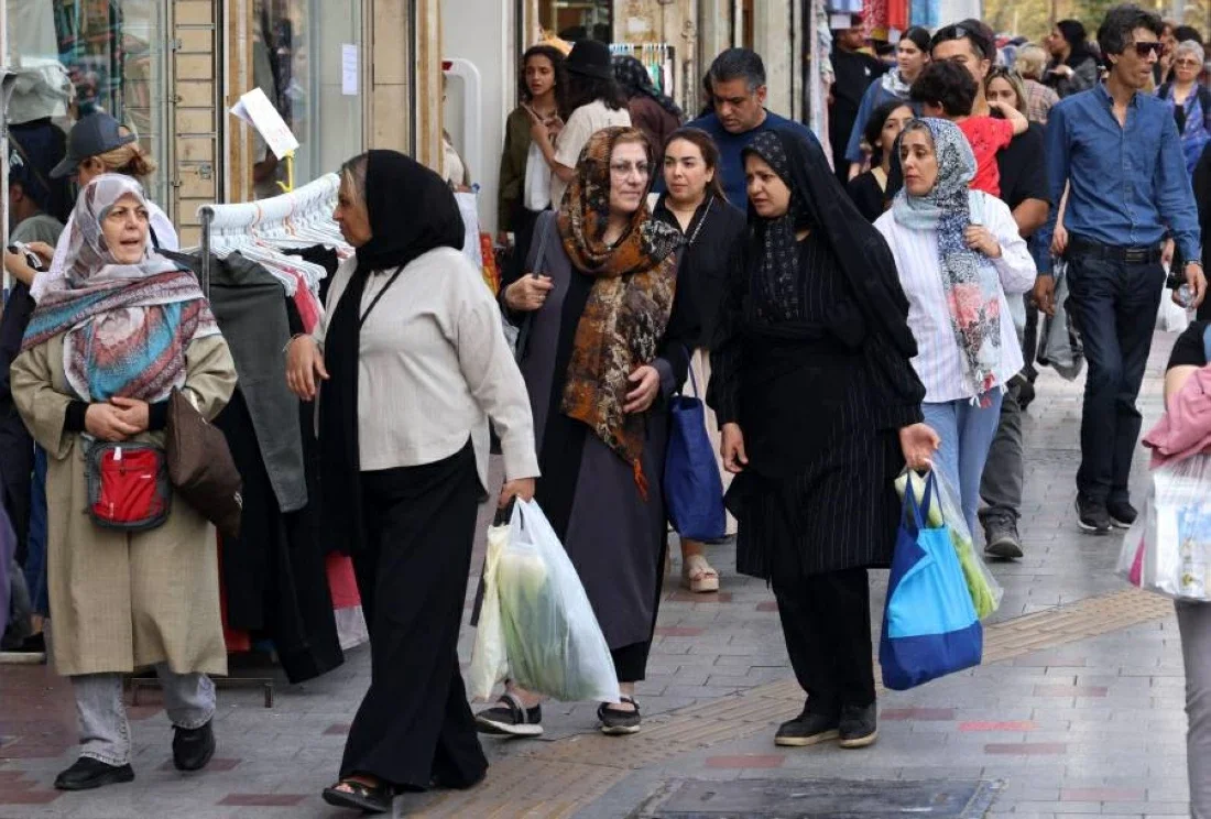 الحرب وانهيار الريال: توقف الحياة في الأسواق الإيرانية