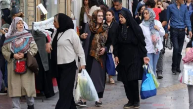 الحرب وانهيار الريال: توقف الحياة في الأسواق الإيرانية