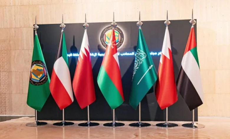 الخليج يتصدر تحويلات العاملين للخارج بـ161 مليار دولار في 2025