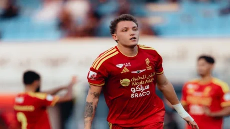 القادسية يتغلب على أبها ويعتلي صدارة الدوري السعودي مؤقتاً