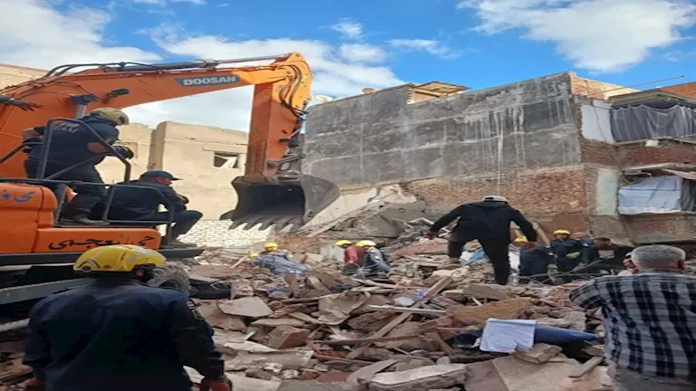 النيابة العامة تبدأ التحقيق في انهيار عقار في الإسكندرية أدى إلى وفاة 5 أشخاص
