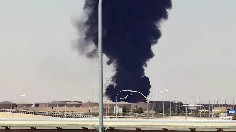 الهجوم على مطار الرياض: 12 قتيلاً و309 مصابين بينهم مصري 1 الهجوم على مطار الرياض: 12 قتيلاً و309 مصابين بينهم مصري