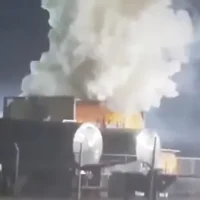 انفجار صهريج كيميائي في أمريكا يؤدي لإجلاء آلاف السكان وتحذيرات من غازات سامة