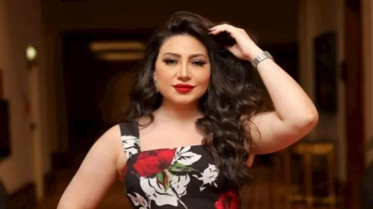 بوسي تتألق بإطلالة مميزة.. اكتشفي تفاصيل تنسيقها!