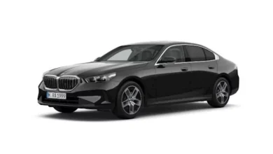 بي إم دبليو تطلق سيارة 520i Executive الجديدة في مصر بسعر 3.99 مليون جنيه.. صور