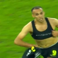 تصرف مهاجم الزمالك بعد تسجيله الهدف "القاتل" في مرمى الجيش الرواندي يثير جدلاً واسعاً