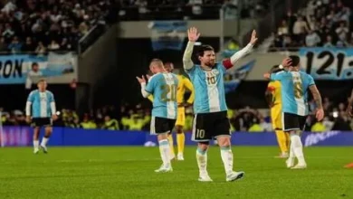ردود أفعال لاعبي الأرجنتين أثناء كلمات ميسي الوداعية (فيديو)