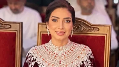 روجينا تتألق بإطلالة أنيقة أمام البيانو في أحدث ظهور لها بدبي