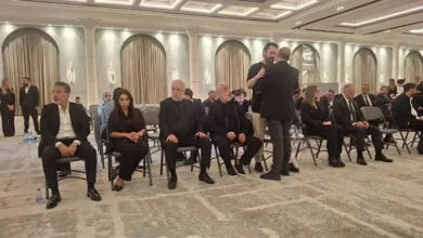 روجينا وأشرف زكي وتيم حسن يشاركون في عزاء زوجة صادق الصباح