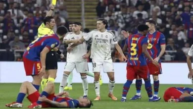 ريال مدريد يطالب "يويفا" بفرض عقوبات تاريخية على برشلونة 3 ريال مدريد يطالب "يويفا" بفرض عقوبات تاريخية على برشلونة