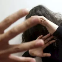 "زوج يقتل زوجته خنقًا بإيشارب في الجيزة بعد مشادة حول المال"