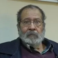 زوجة سامي عبدالحليم تنفي أنباء نقله لدار رعاية الفنانين: لن نتركه لحظة