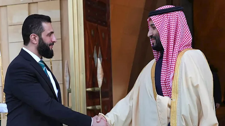 سوريا تدرس الانضمام إلى اتفاق الدفاع في مكة لتعزيز الأمن الإقليمي 2 d8b3d988d8b1d98ad8a7 d8aad8afd8b1d8b3 d8a7d984d8a7d986d8b6d985d8a7d985 d8a5d984d989 d8a7d8aad981d8a7d982 d8a7d984d8afd981d8a7d8b9 d981 1