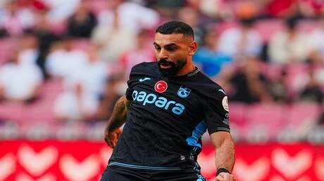 شاهد: محمد صلاح يفشل في تسجيل هدف محقق