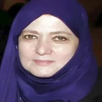 شمس البارودي ترد على اتهامها بالجنون وتكشف حقيقة صور إيمان الطوخي