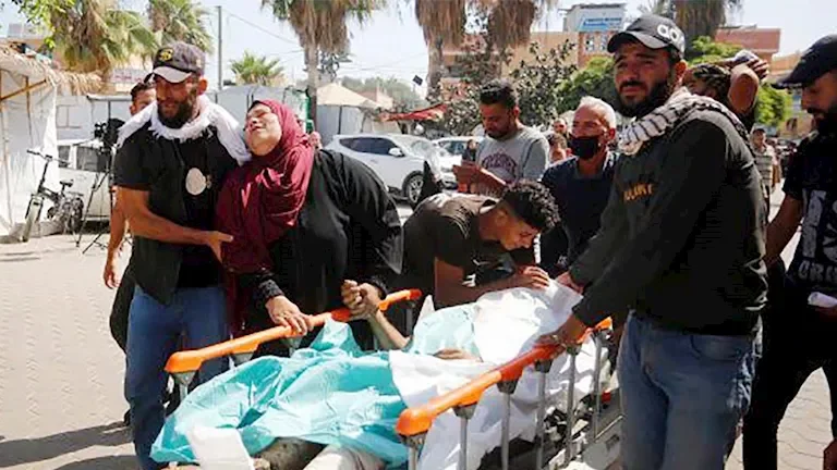 "صحة غزة تطالب المجتمع الدولي بفتح المعابر لعلاج 21 ألف مريض وجريح"