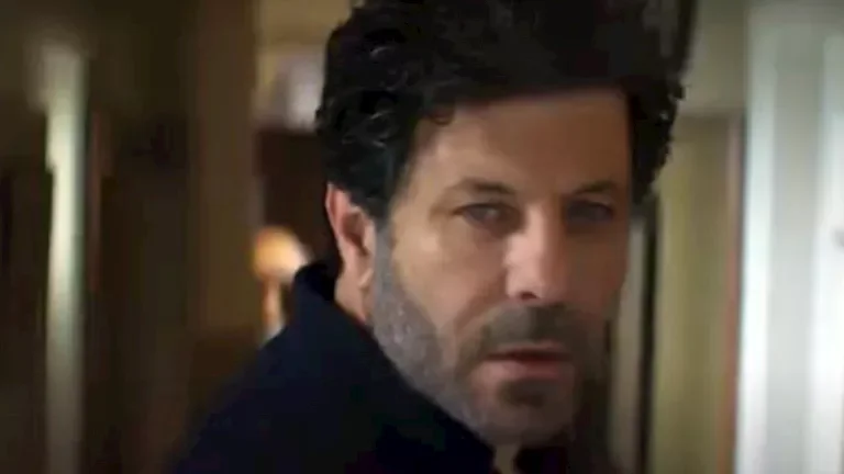 طرح إعلان فيلم "ممسوس" استعداداً لعرضه في دور السينما 2 d8b7d8b1d8ad d8a5d8b9d984d8a7d986 d981d98ad984d985 d985d985d8b3d988d8b3 d8a7d8b3d8aad8b9d8afd8a7d8afd8a7d98b d984d8b9d8b1d8b6d987 1