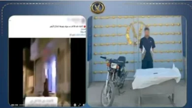عاطل يسحل صديقته ويهددها بسلاح أبيض في بني سويف لمنعها من السفر للخارج 2 عاطل يسحل صديقته ويهددها بسلاح أبيض في بني سويف لمنعها من السفر للخارج