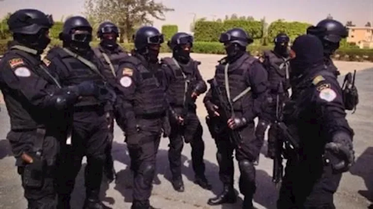 مأمورية أمنية تداهم "وكر الموت" في الشيخ زايد وتضبط مواد بقيمة ملايين الجنيهات