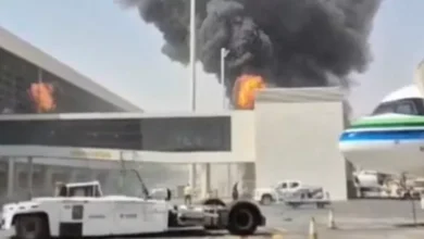 "مصريون يعبرون عن تضامنهم مع السعودية بعد هجمات مطار الرياض"