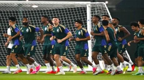 منتخب السعودية يواجه ضربة قاسية قبل لقاء قطر في نصف نهائي "خليجي 27"