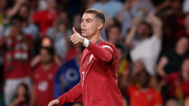 "مورجان يكشف الخديعة التي أشعلت الصراع بين رونالدو وجيسوس"